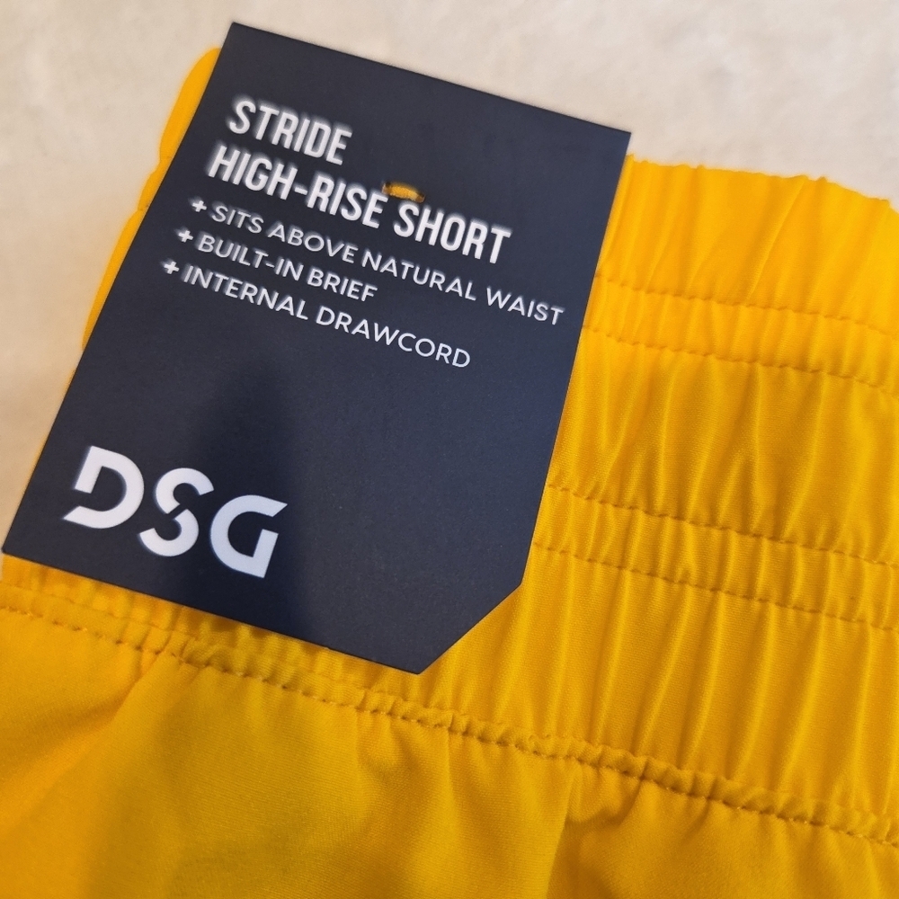 DSG STRIDE HIGH-RISE SHORTS  WOMENS SMALL  UNIVERSITY GOLD  New Sports Workout - Picture 7 of 9